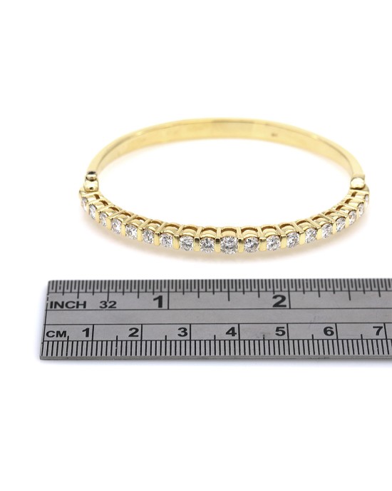 Diamond Hinged Bangle Bracelet in Yellow Gold